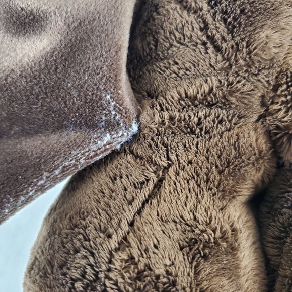 Russ Berrie Big Eyed Chocolate Brown Wakely 9" Puppy EUC Plush Stuffed Animal - Picture 6 of 8